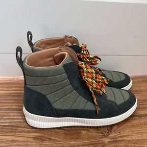 CROWN VINTAGE SNEAKERS